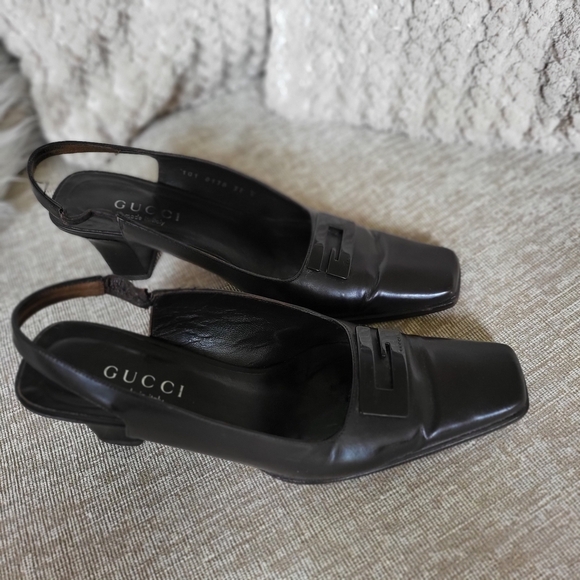 Gucci
Leather Slingback Brown Pumps Women's Size:37 (7) - Picture 3 of 10